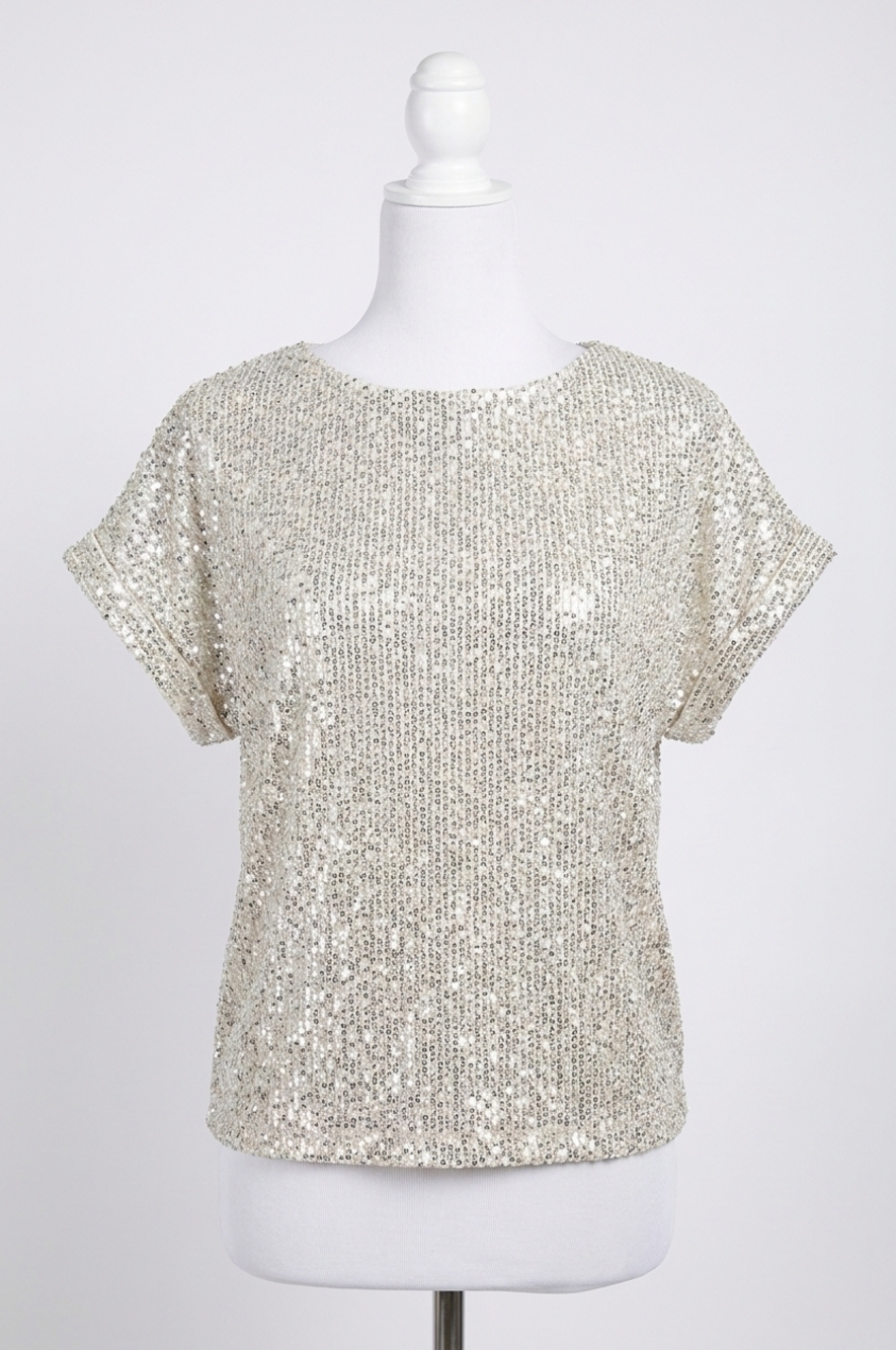 NEW FRANK LYMAN bentlee sparkle sequin short sleeve top in beige and silver